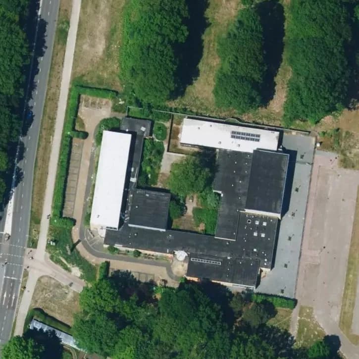 Verlaten Bedrijfspand