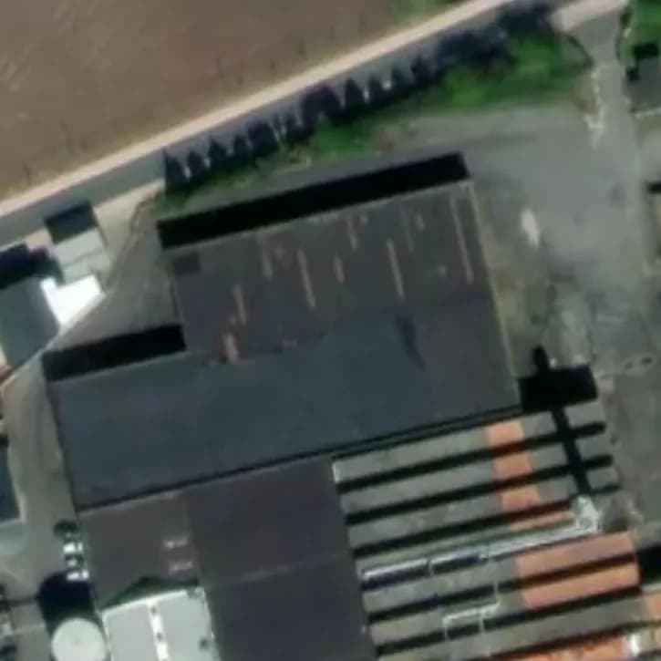 Verlaten Kantoenfabriek