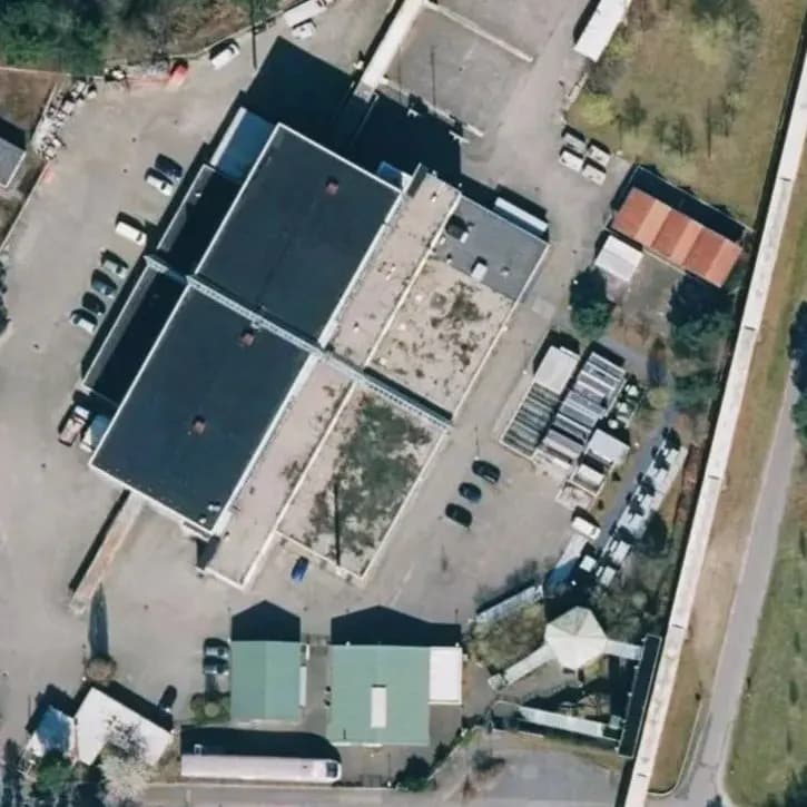 Verlaten Bedrijfspand